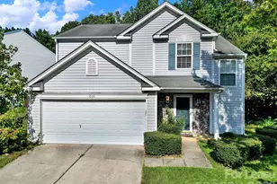 10541 Haddington Dr NW, Charlotte, NC 28269 - Photo 2
