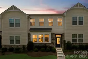 11010 Chalkbark Ln, Charlotte, NC 28262 - Photo 2