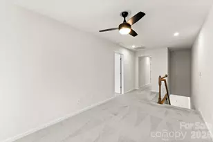 11010 Chalkbark Ln, Charlotte, NC 28262 - Photo 16