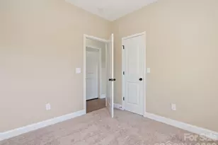 373 Barefoot Rdg, Clyde, NC 28721 - Photo 26
