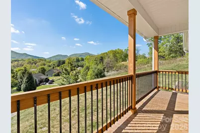 373 Barefoot Ridge, Clyde, NC 28721 - Photo 8