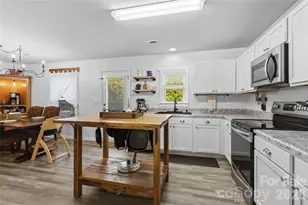 2220 Pinnacle View Dr, Kings Mountain, NC 28086 - Photo 10
