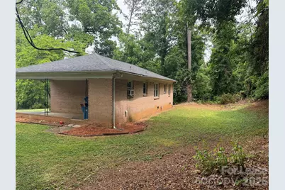 634 23rd Avenue NE, Hickory, NC 28601 - Photo 16