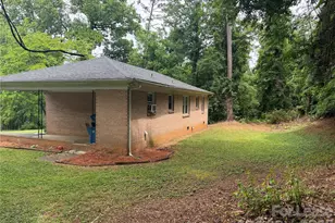 634 23rd Ave NE, Hickory, NC 28601 - Photo 16