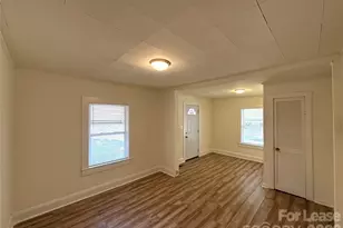 1907 E Elm St, Gastonia, NC 28054 - Photo 2