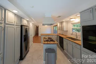 132 Serenity Cir, Hendersonville, NC 28792 - Photo 6