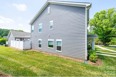 1809 Edgewater Drive NW, Conover, NC 28613 - Photo 4
