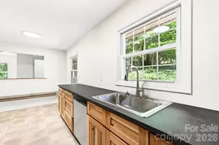 34 Wolfe Cove Rd, Asheville, NC 28804 - Photo 26
