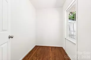 34 Wolfe Cove Rd, Asheville, NC 28804 - Photo 10
