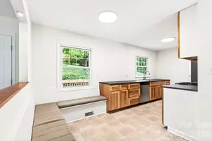 34 Wolfe Cove Rd, Asheville, NC 28804 - Photo 20