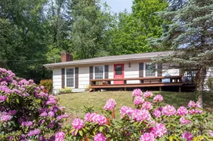 34 Wolfe Cove Rd, Asheville, NC 28804 - Photo 2