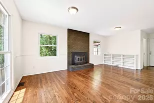 34 Wolfe Cove Rd, Asheville, NC 28804 - Photo 4