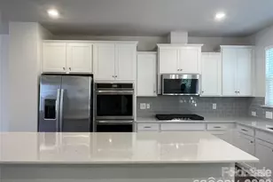 14051 Martin Hill Wy, Charlotte, NC 28277 - Photo 8