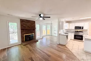 13622 Tynecastle Ln, Matthews, NC 28105 - Photo 8