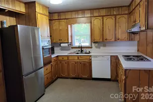 113 Kings Dr, Forest City, NC 28043 - Photo 6