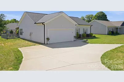 120 Elmwood Road, Statesville, NC 28625 - Photo 2