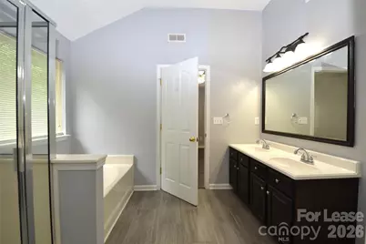 5842 Shining Oak Lane, Charlotte, NC 28269 - Photo 18