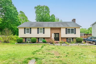 501 Old Farm Road, Statesville, NC 28625 - Photo 2