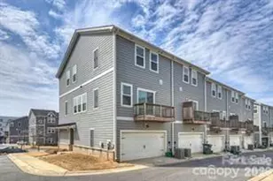 2410 Arbor Loop Dr, Charlotte, NC 28217 - Photo 10