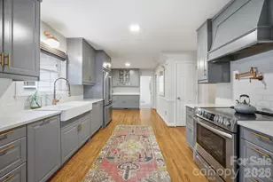 2535 Valencia Terrace, Charlotte, NC 28226 - Photo 10
