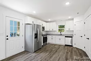 2753 34th St Pl NE, Hickory, NC 28601 - Photo 10