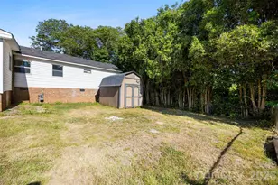 709 A St, Bessemer City, NC 28016 - Photo 18