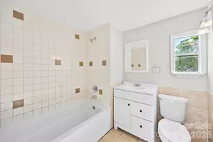 709 A St, Bessemer City, NC 28016 - Photo 12