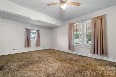 207 W Main Street, Maiden, NC 28650 - Photo 8