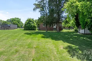 207 W Main St, Maiden, NC 28650 - Photo 44