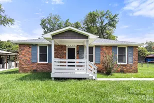 3829 Stonehaven Dr, Charlotte, NC 28215 - Photo 1