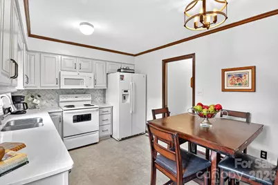 6111 Patrick Place, Charlotte, NC 28210 - Photo 14