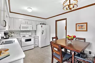 6111 Patrick Pl, Charlotte, NC 28210 - Photo 14