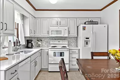 6111 Patrick Place, Charlotte, NC 28210 - Photo 16
