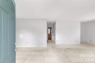 701 Jerilyn Dr, Charlotte, NC 28212 - Photo 2