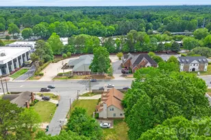 701 Jerilyn Dr, Charlotte, NC 28212 - Photo 14