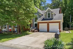 4611 Deer Cross Trail, Charlotte, NC 28269 - Photo 2