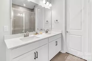 5308 Somerset Hill Ln, Charlotte, NC 28269 - Photo 18
