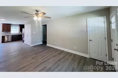 519 N 1st Avenue, Maiden, NC 28650 - Photo 2