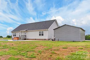 879 Doggett Rd, Forest City, NC 28043 - Photo 34