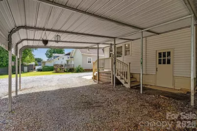 220 W 8th Street, Newton, NC 28658 - Photo 30