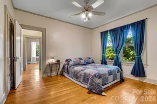 220 W 8th St, Newton, NC 28658 - Photo 16
