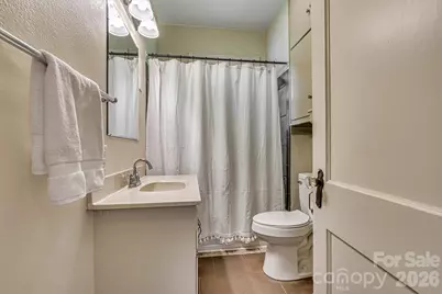 220 W 8th Street, Newton, NC 28658 - Photo 22