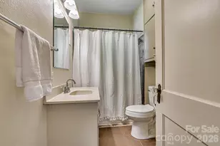 220 W 8th St, Newton, NC 28658 - Photo 22
