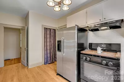 220 W 8th Street, Newton, NC 28658 - Photo 10