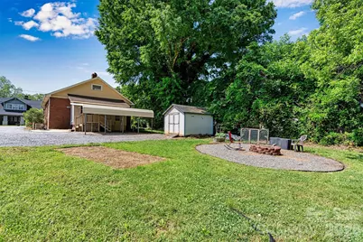 220 W 8th Street, Newton, NC 28658 - Photo 4