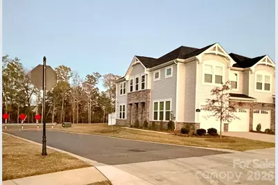 14618 Tamarack Drive, Charlotte, NC 28278 - Photo 2