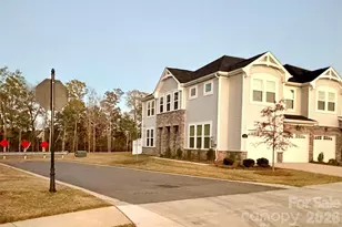 14618 Tamarack Drive, Charlotte, NC 28278 - Photo 2