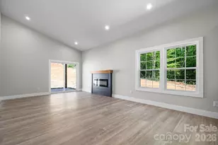 921 Overlook Dr SW, Lenoir, NC 28645 - Photo 10