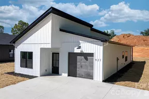 921 Overlook Dr SW, Lenoir, NC 28645 - Photo 1