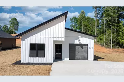 921 Overlook Drive SW #5, Lenoir, NC 28645 - Photo 2